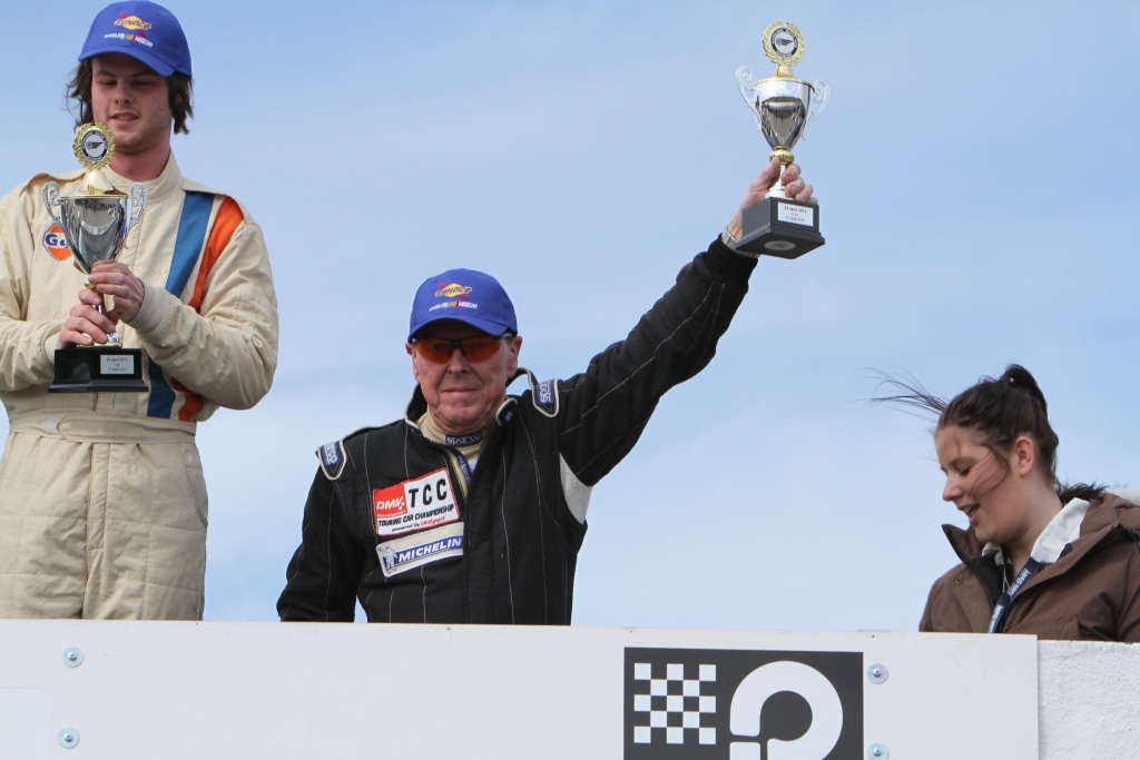 En velfortjent pokal som bevis
(Foto: Gripping Media)
